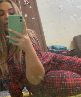 Живу в Москве и рада предложить тебе свои превосходные услуги. У меня есть фото, которые помогут тебе сделать выбор. Мои возможности безграничны, я открыта для экспериментов и подарю тебе незабываемые моменты нашей встречи. Отзывы обо мне только положительные – мои клиенты всегда остаются довольными и возвращаются ко мне снова. ❤️✨ Не упускай шанс исполнить свои самые сокровенные желания со мной. Звони, и мы организуем встречу, которая станет для тебя настоящим приключением. 🌟💫 Раиса